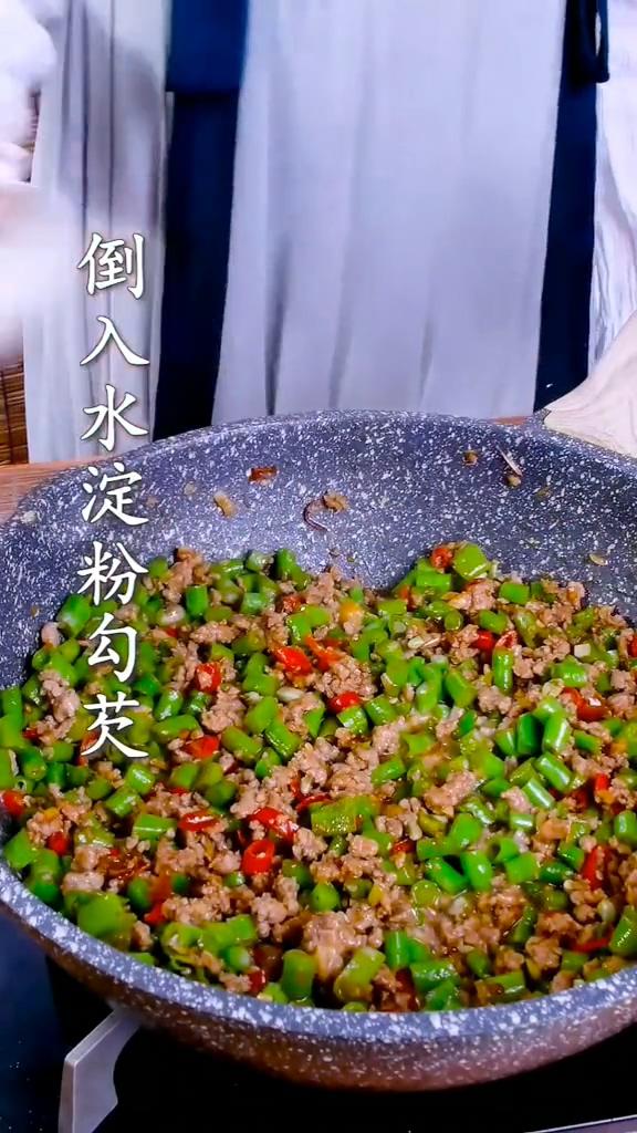 肉末豆角的做法-咸鮮味炒菜譜-易網健康養生網 肉末豆角的做法-咸鮮味炒菜譜