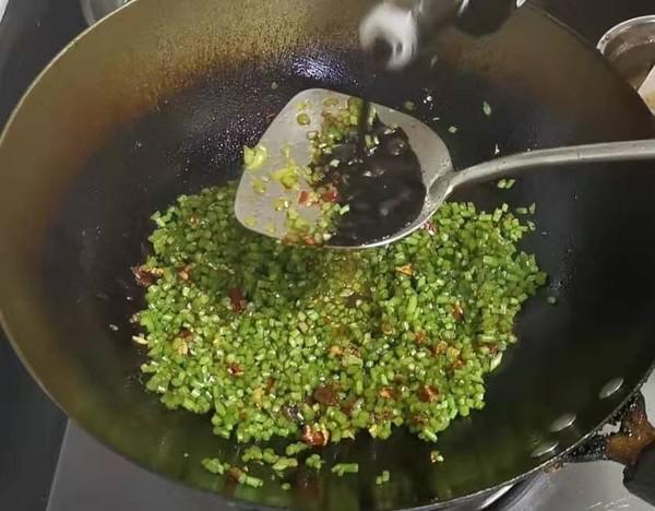 酸辣紅薯葉梗的做法-酸辣味炒菜譜