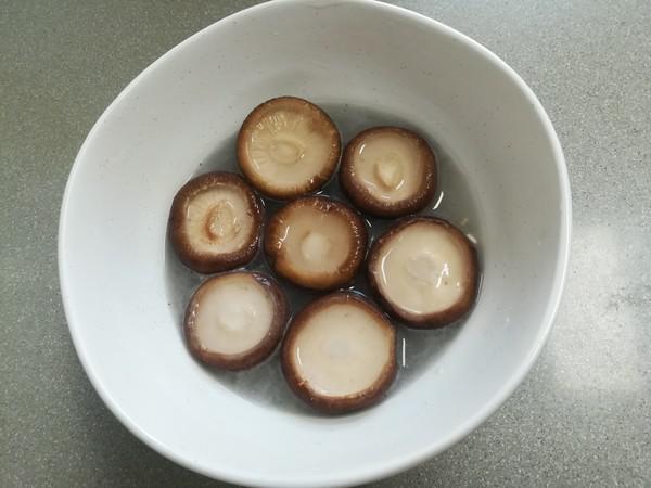 香菇釀肉的做法-香辣味蒸菜譜