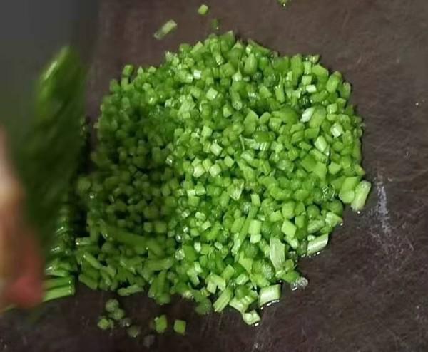 酸辣紅薯葉梗的做法-酸辣味炒菜譜