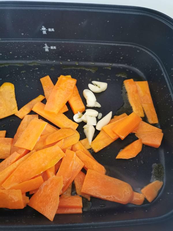 胡蘿卜炒腐竹的做法-家常味炒菜譜-易網(wǎng)健康養(yǎng)生網(wǎng) 胡蘿卜炒腐竹的做法-家常味炒菜譜