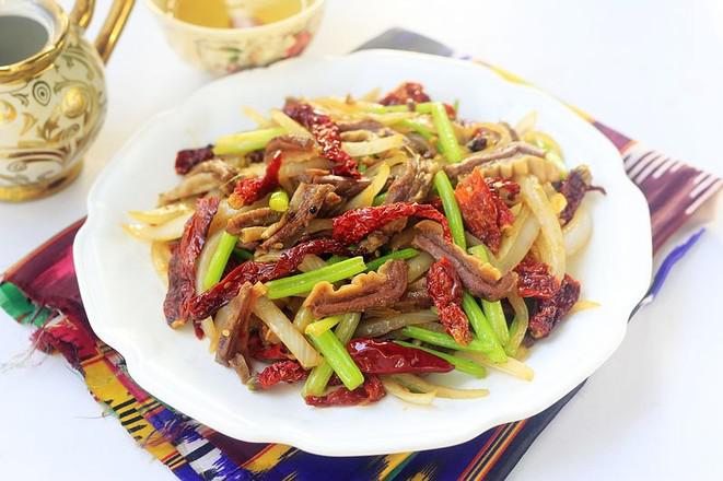 辣皮子滾牛腸的做法-香辣味炒菜譜