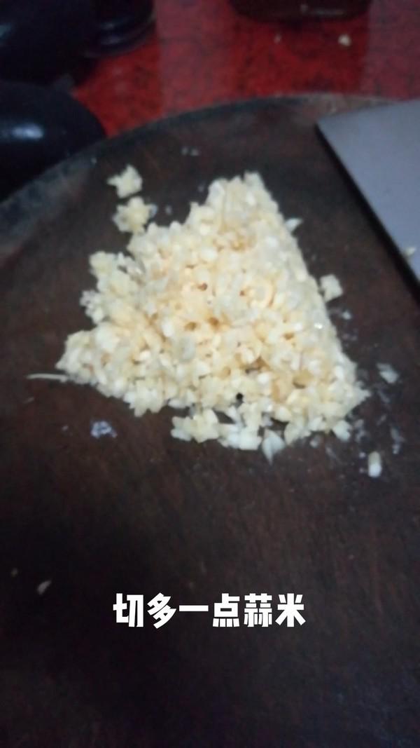 蒜蓉粉絲蒸花貝的做法-咸鮮味蒸菜譜