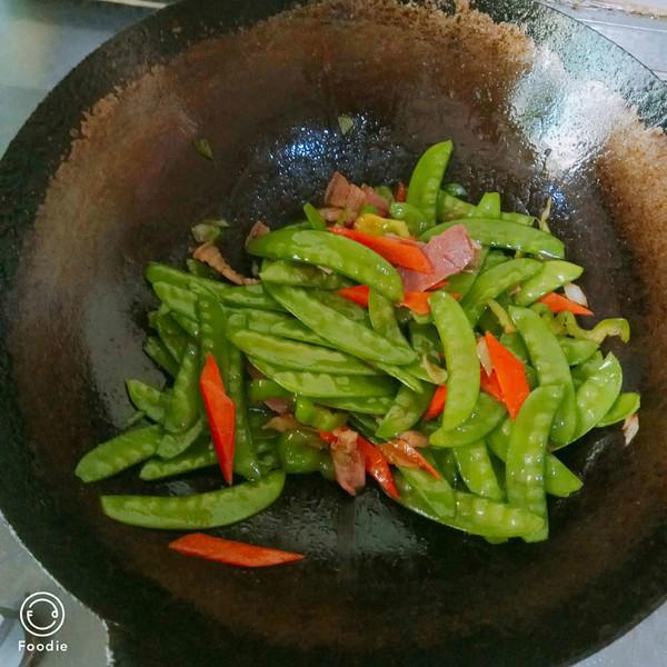 臘肉荷蘭豆的做法-家常味炒菜譜