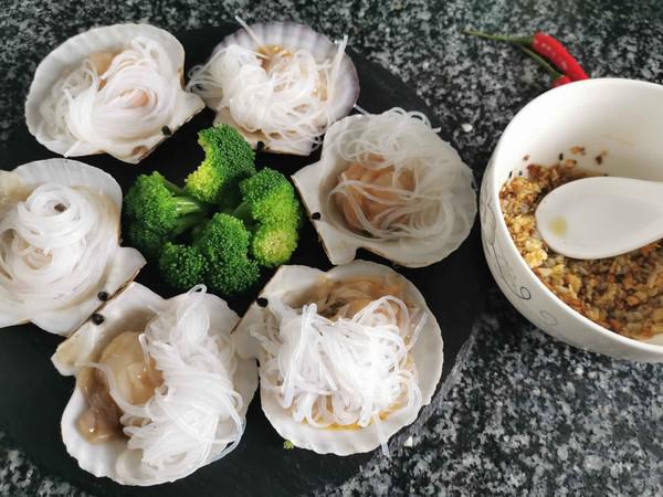 蒜蓉粉絲蒸扇貝的做法-咸鮮味蒸菜譜