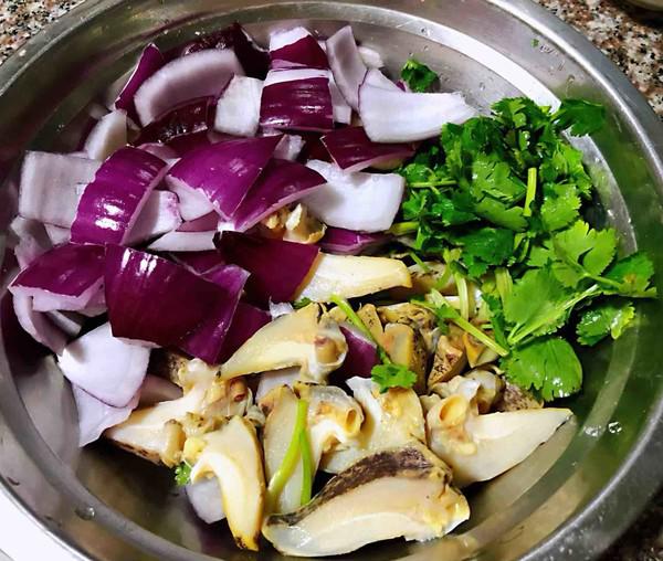 圓蔥拌假鮑魚的做法-酸辣味拌菜譜