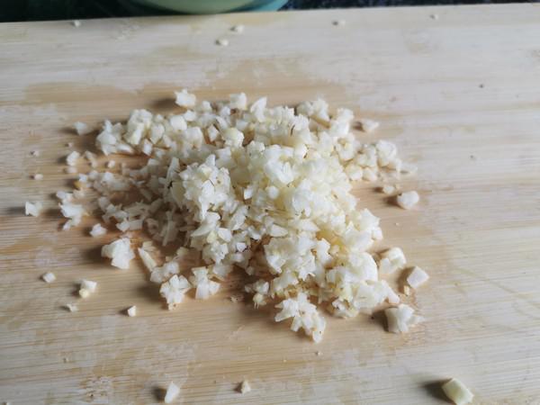 蒜蓉粉絲蒸扇貝的做法-咸鮮味蒸菜譜