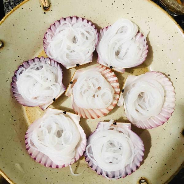 蒜蓉粉絲蒸扇貝的做法-醬香味蒸菜譜-易網(wǎng)健康養(yǎng)生網(wǎng) 蒜蓉粉絲蒸扇貝的做法-醬香味蒸菜譜