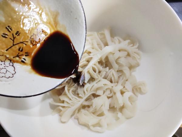 西芹涼拌牛百葉的做法-家常味拌菜譜