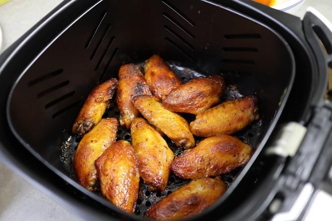 泰式香辣烤雞翅的做法-香辣味烤菜譜