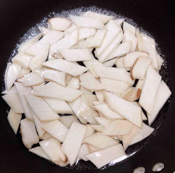 五花肉杏鮑菇（10分鐘快手菜）的做法-咸鮮味炒菜譜