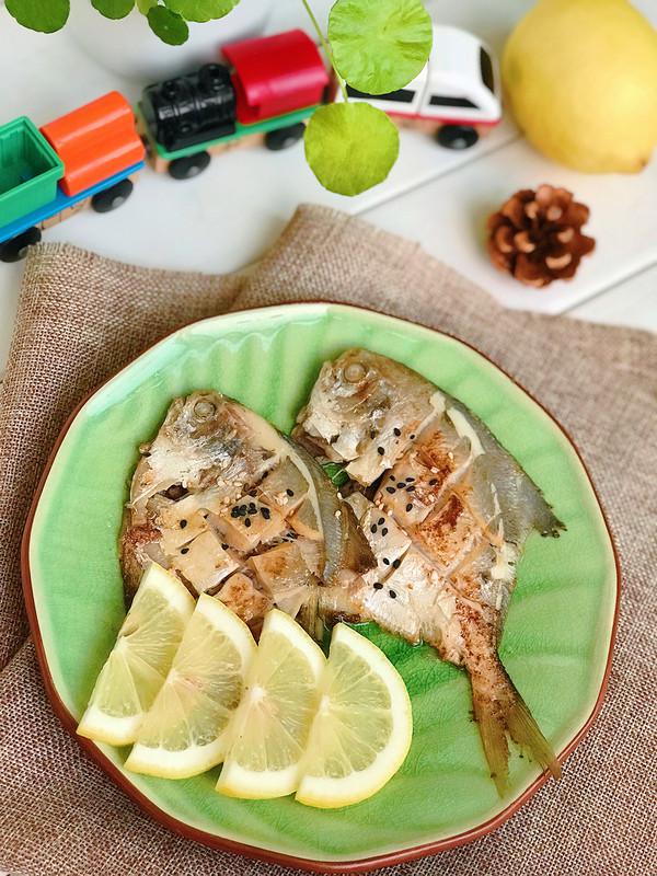 檸檬香煎平魚的做法-咸鮮味煎菜譜