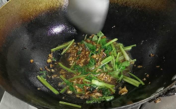 手撕雞肉的做法-家常味拌菜譜