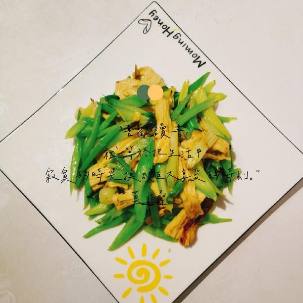 芹菜炒腐竹的做法-家常味炒菜譜