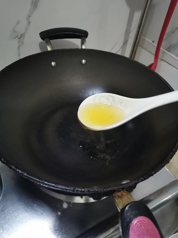 干煸蠶蛹的做法-香辣味炒菜譜