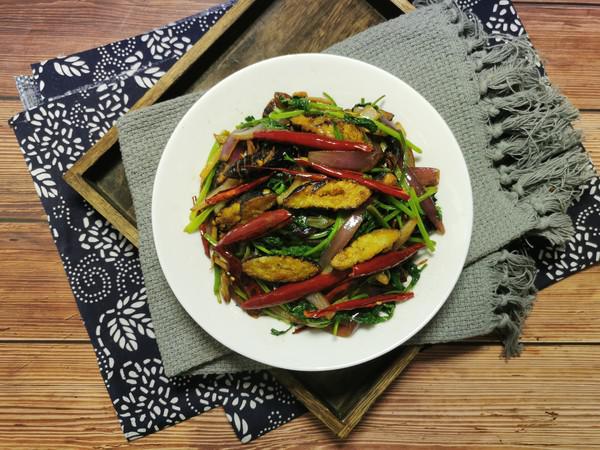 干煸蠶蛹的做法-香辣味炒菜譜