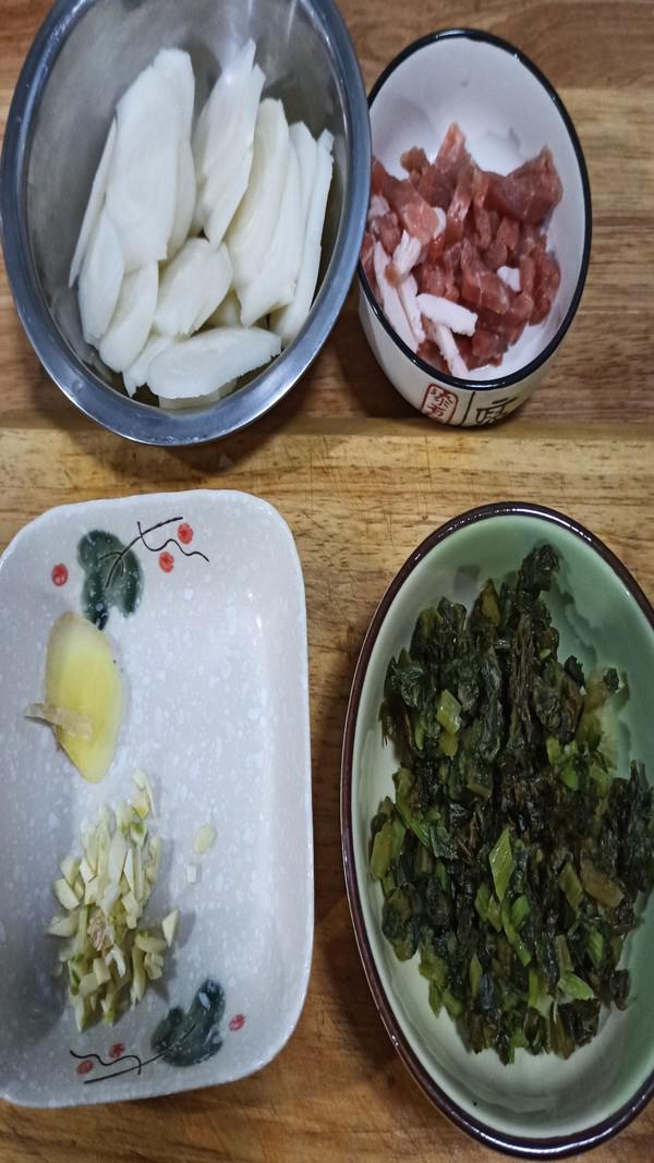 雪菜肉絲炒年糕的做法-咸鮮味炒菜譜-易網健康養生網 雪菜肉絲炒年糕的做法-咸鮮味炒菜譜