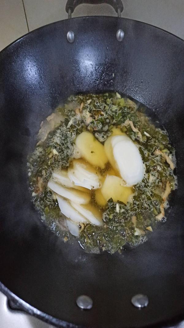 雪菜肉絲炒年糕的做法-咸鮮味炒菜譜-易網健康養生網 雪菜肉絲炒年糕的做法-咸鮮味炒菜譜