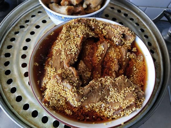 香糯小米扣肉的做法-家常味蒸菜譜