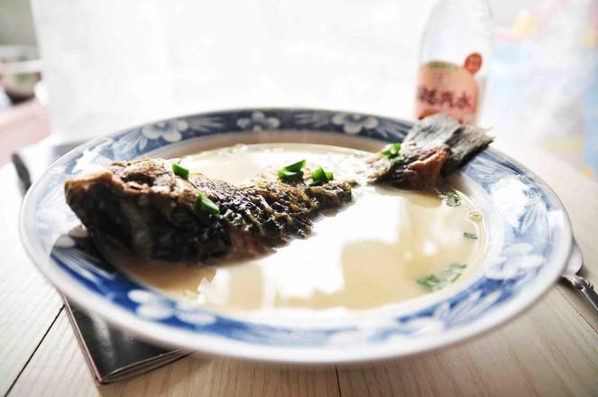 鯽魚湯的做法-家常味燉菜譜