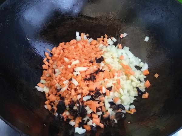 牛肉腸時蔬炒飯的做法-咸鮮味炒菜譜