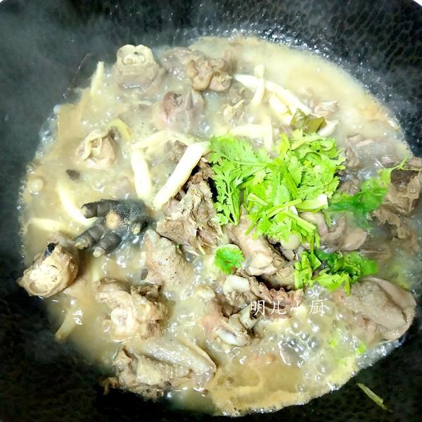 白玉菇燉雞的做法-家常味燉菜譜