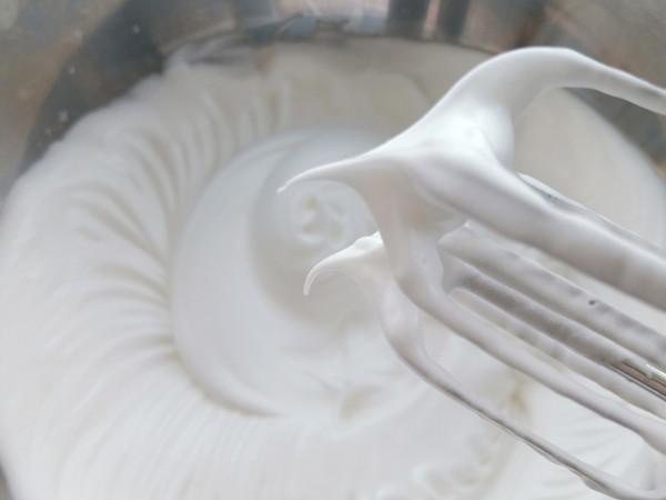 麋鹿蛋糕卷的做法-甜味烤菜譜