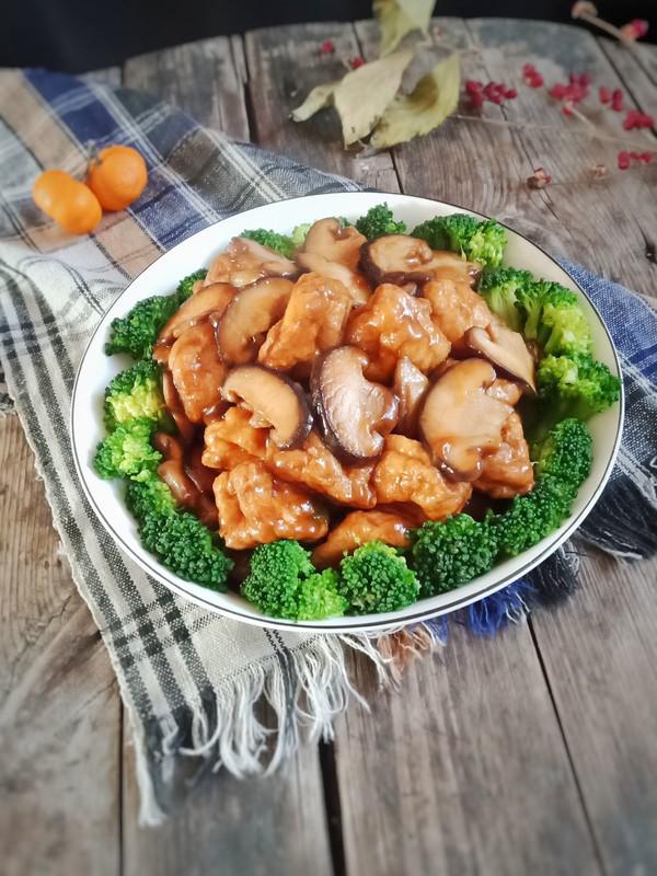 香菇炒豆腐泡的做法-咸鮮味炒菜譜