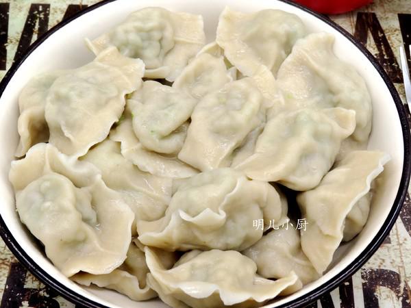 羊肉芹菜餃子的做法-家常味煮菜譜