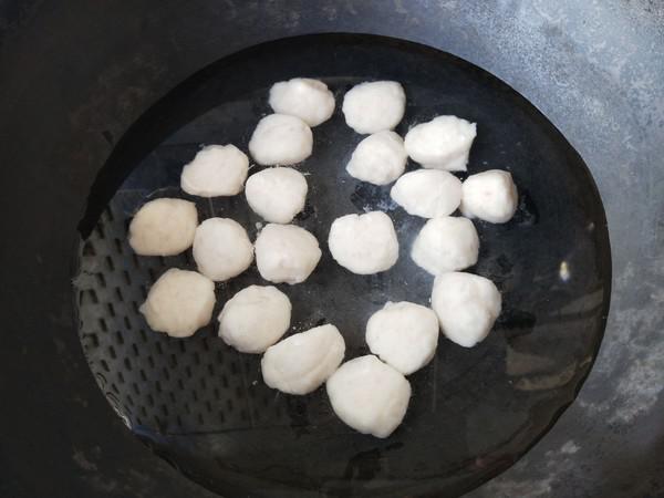 手打魚丸的做法-咸鮮味汆菜譜