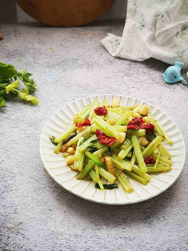 芹菜貝丁的做法-咸鮮味炒菜譜