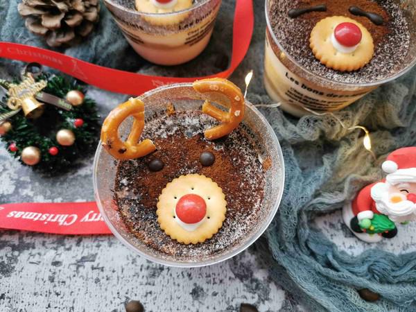 圣誕馴鹿咖啡慕斯的做法-其它口味烘焙菜譜