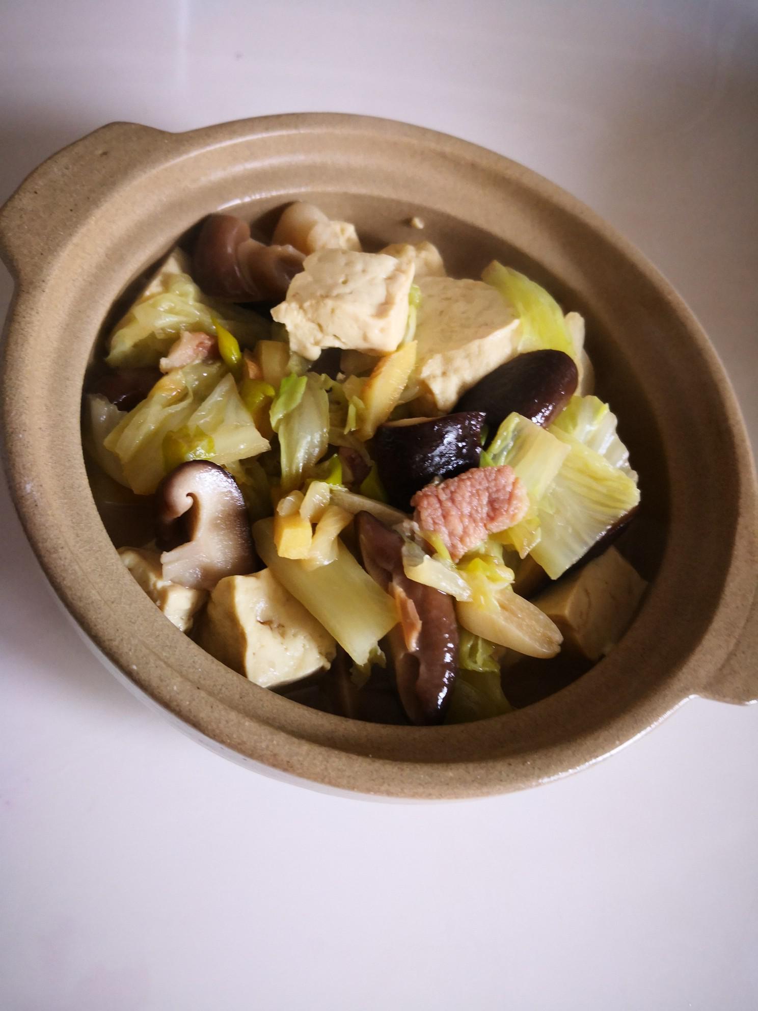 香菇大白菜的做法-家常味燉菜譜