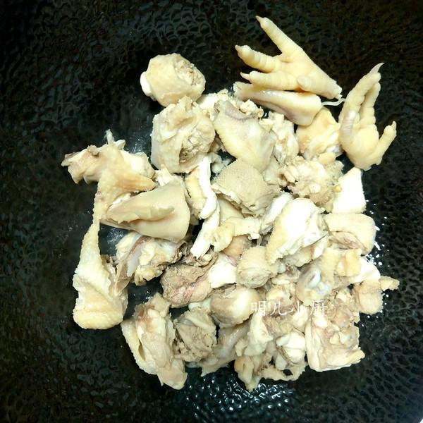 雞肉炒木耳的做法-家常味炒菜譜-易網健康養生網 雞肉炒木耳的做法-家常味炒菜譜