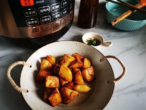 土豆燒排骨的做法-家常味燒菜譜