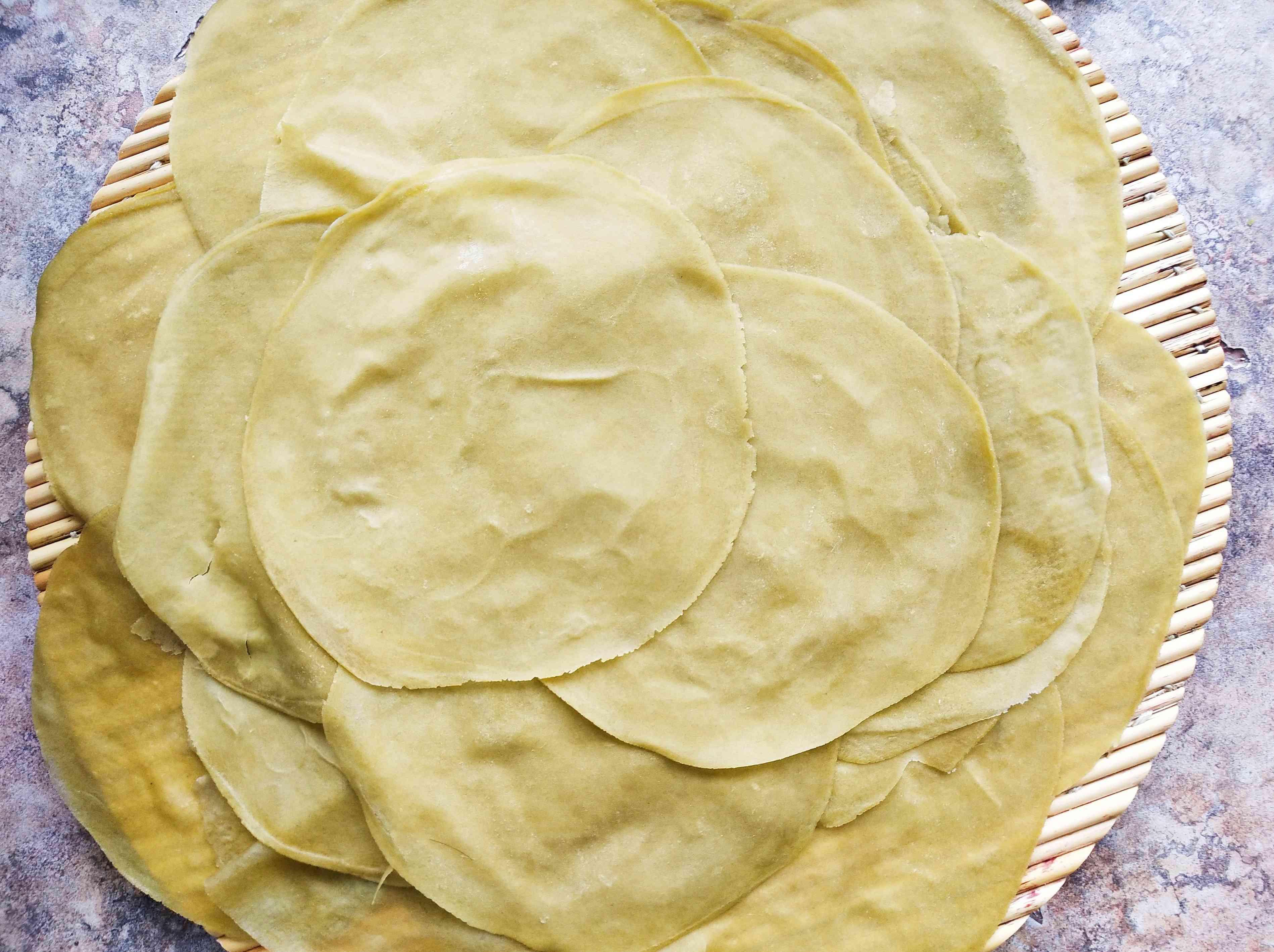 餃子皮薄餅的做法-其它口味蒸菜譜-易網(wǎng)健康養(yǎng)生網(wǎng) 餃子皮薄餅的做法-其它口味蒸菜譜