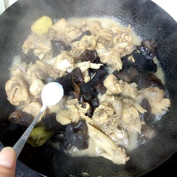 雞肉炒木耳的做法-家常味炒菜譜-易網健康養生網 雞肉炒木耳的做法-家常味炒菜譜