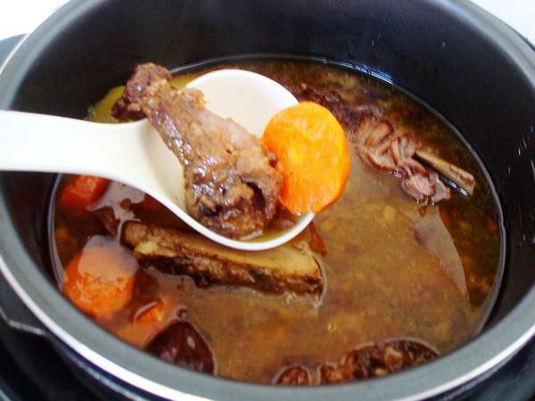 胡蘿卜燉牛排骨的做法-家常味燉菜譜