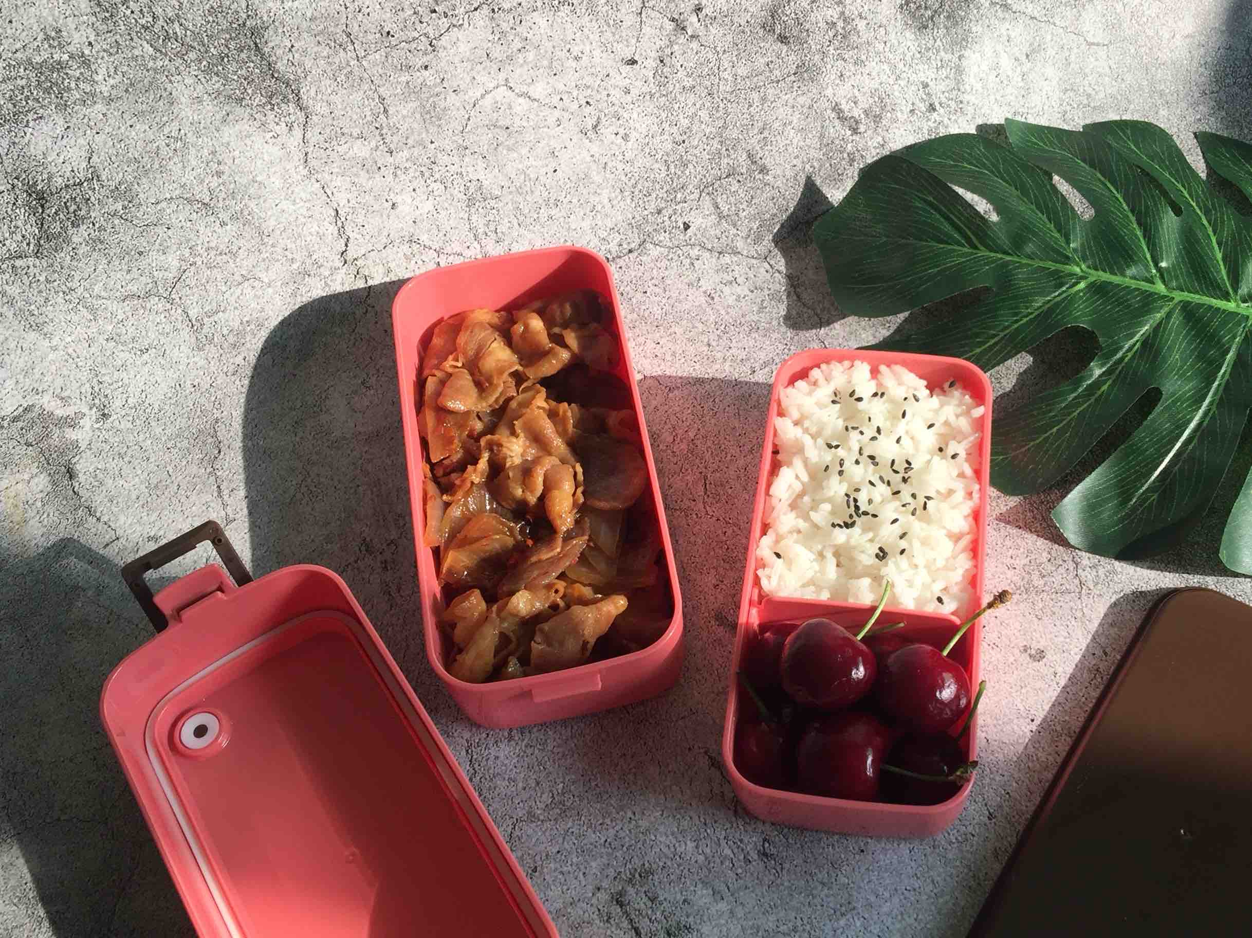 洋蔥肥牛便當的做法-家常味煮菜譜