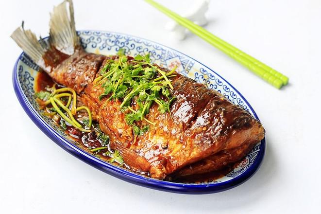 辣椒醬燒魚的做法-家常味燒菜譜