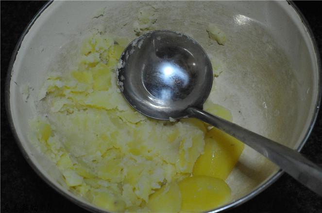 醬香水晶土豆丸子的做法-家常味燒菜譜-易網(wǎng)健康養(yǎng)生網(wǎng) 醬香水晶土豆丸子的做法-家常味燒菜譜