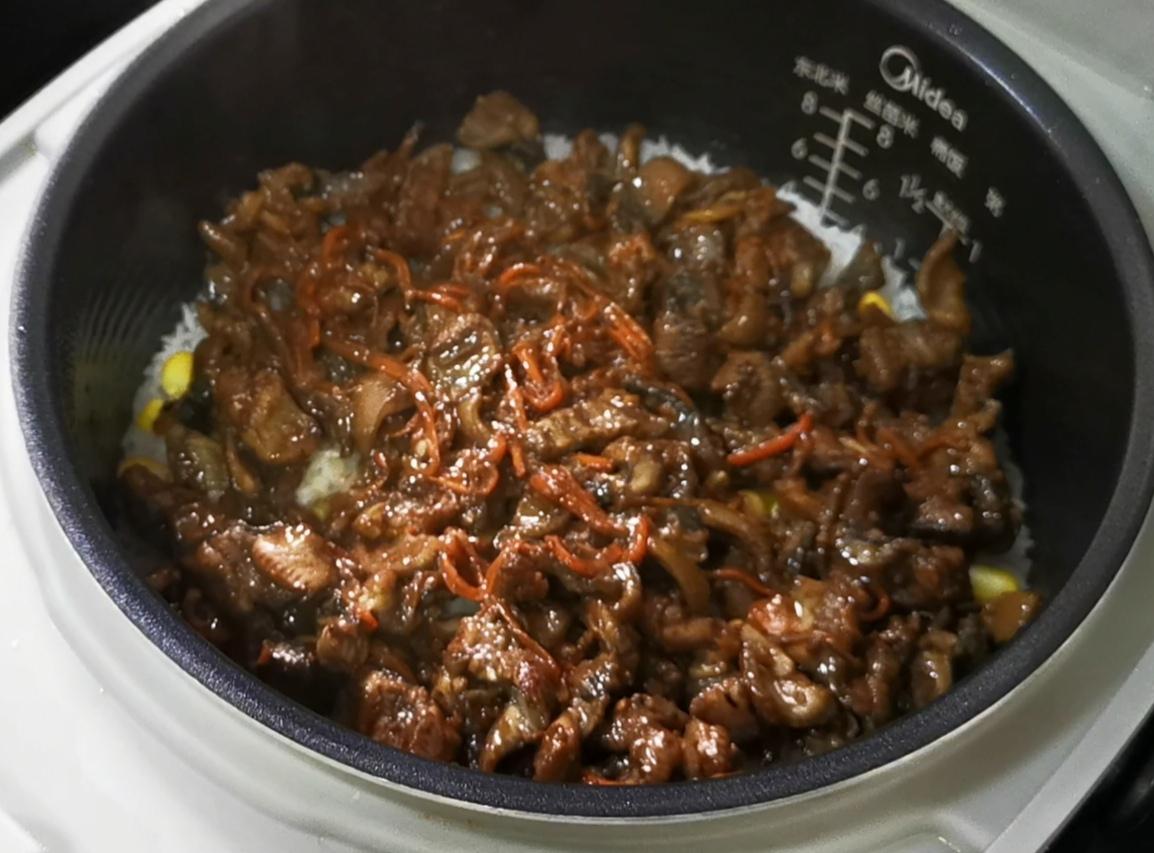 黃鱔飯的做法-家常味燜菜譜
