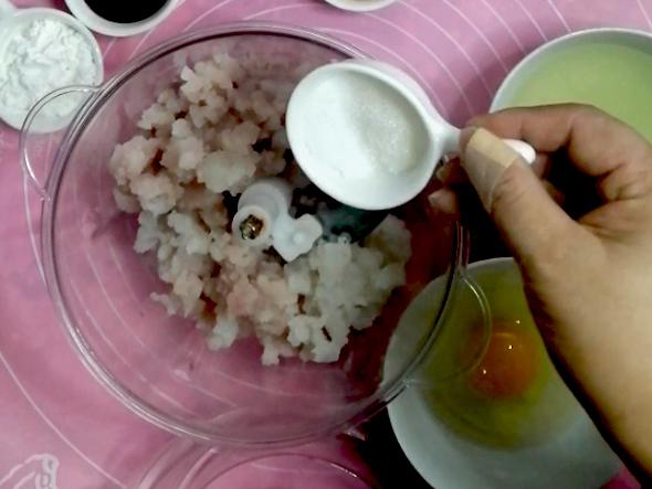 自制魚丸的做法-咸鮮味煮菜譜