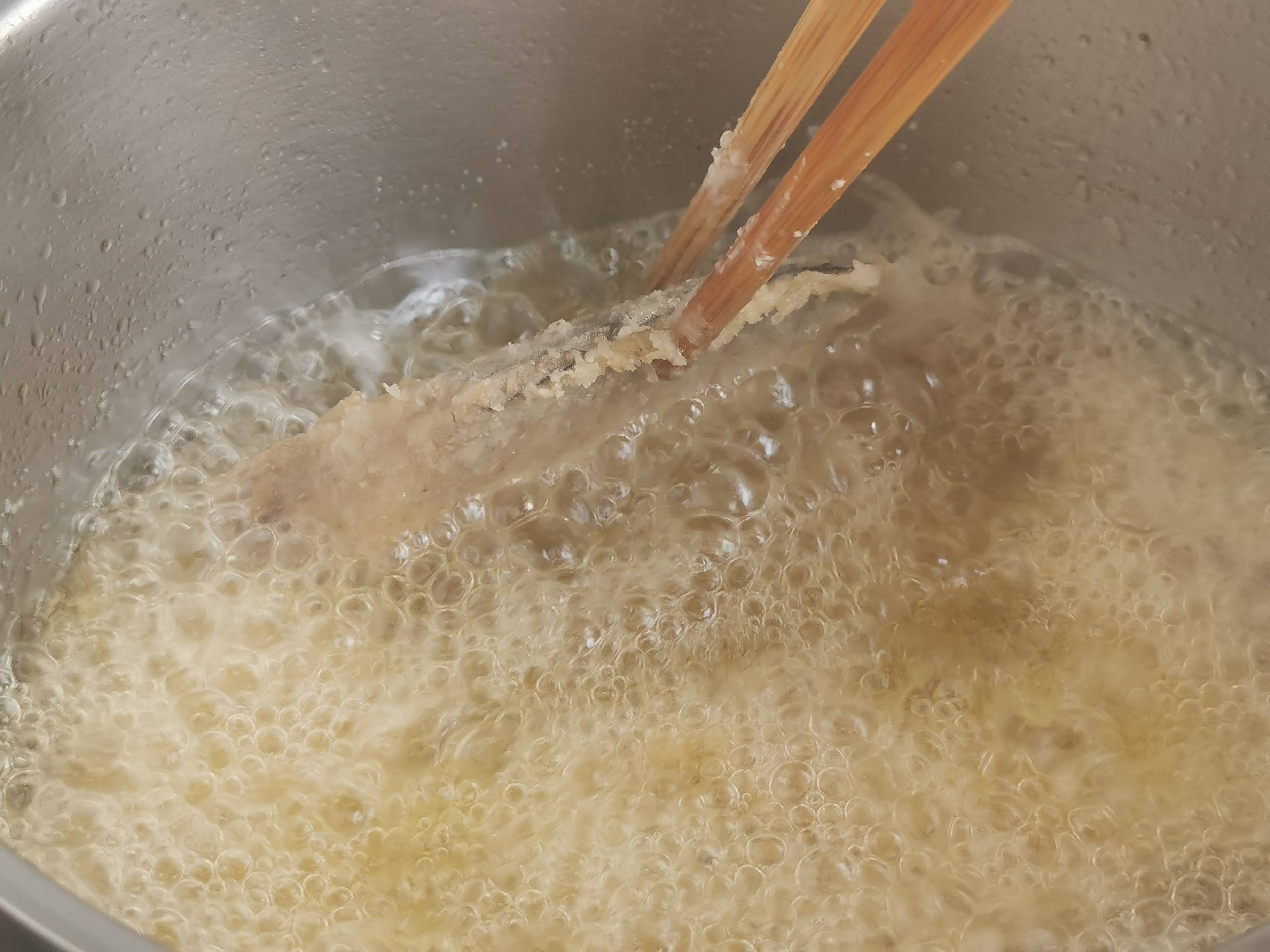 干炸帶魚的做法-其它口味炸菜譜