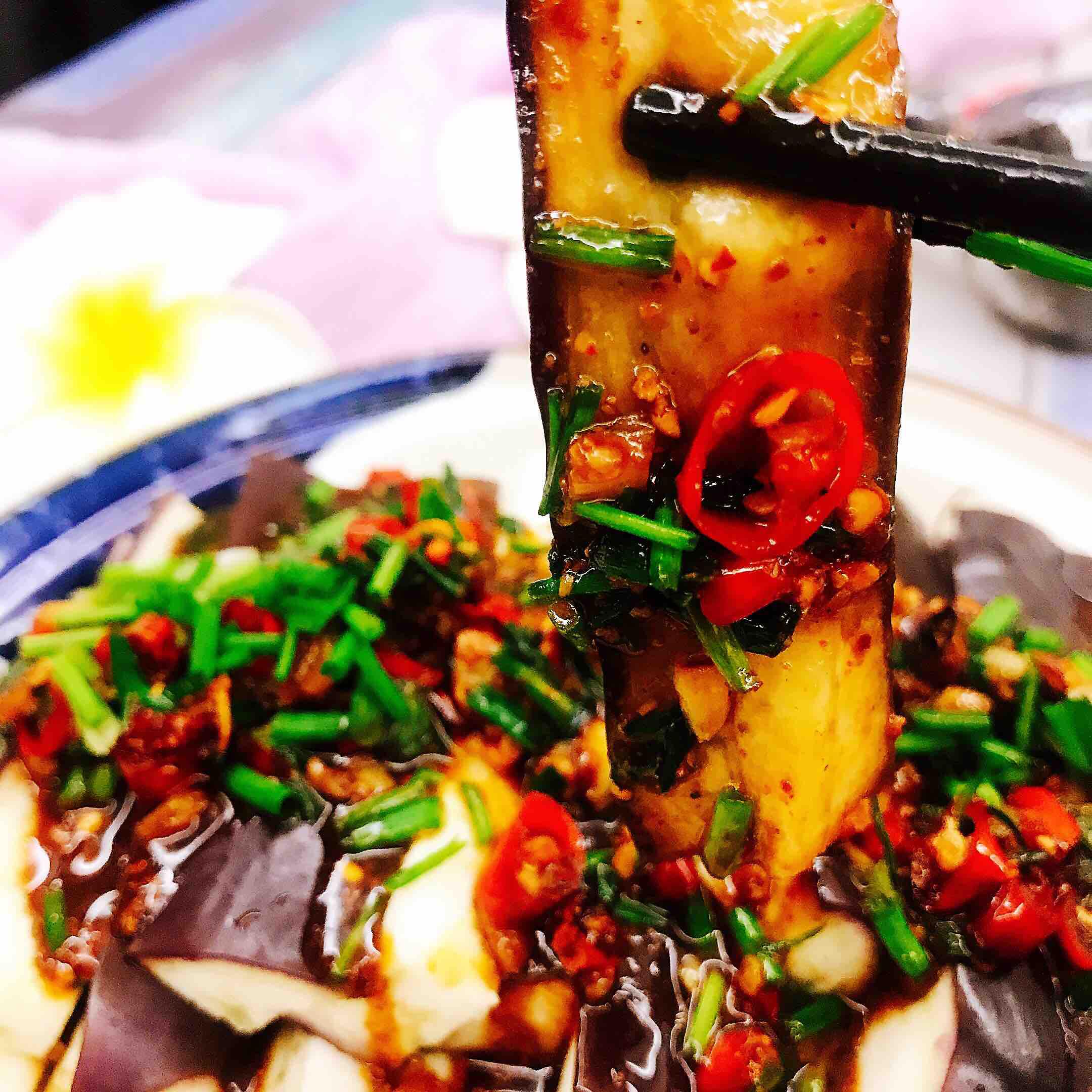 涼拌黑茄的做法-麻辣味蒸菜譜