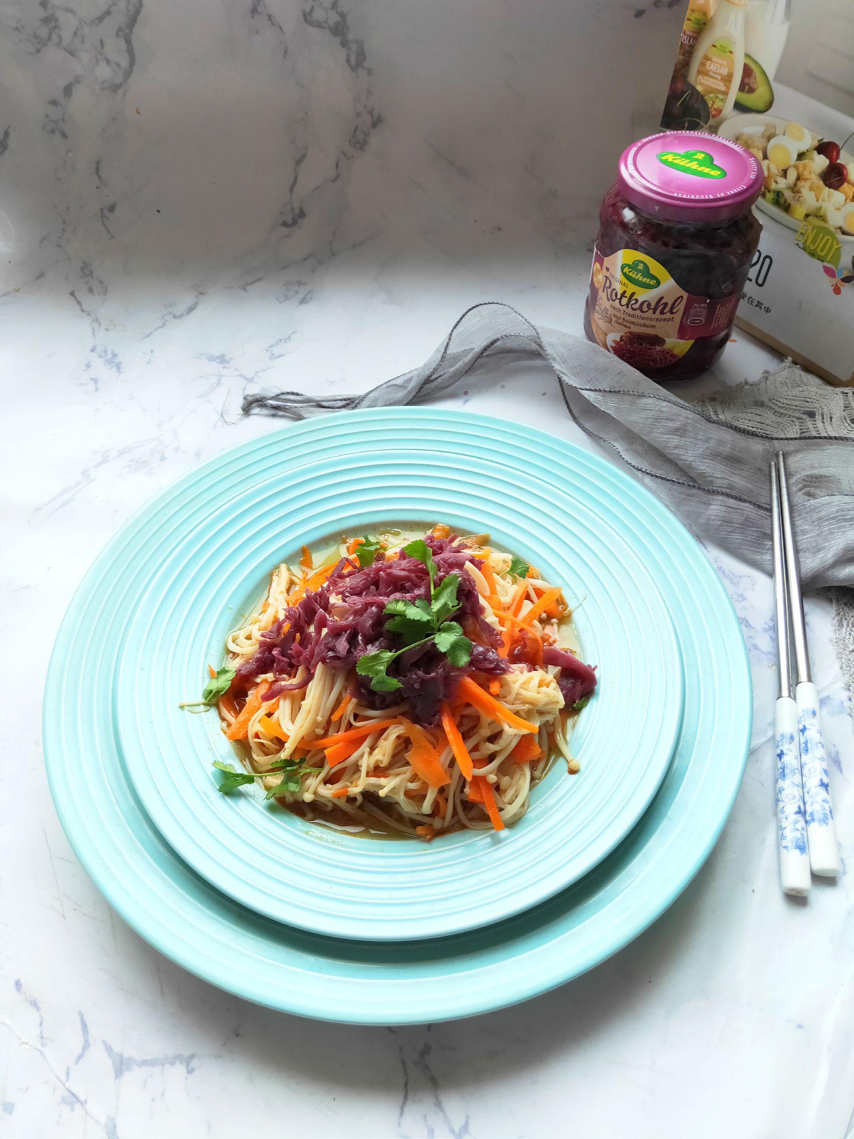 腌紅椰菜金針菇的做法-酸辣味拌菜譜