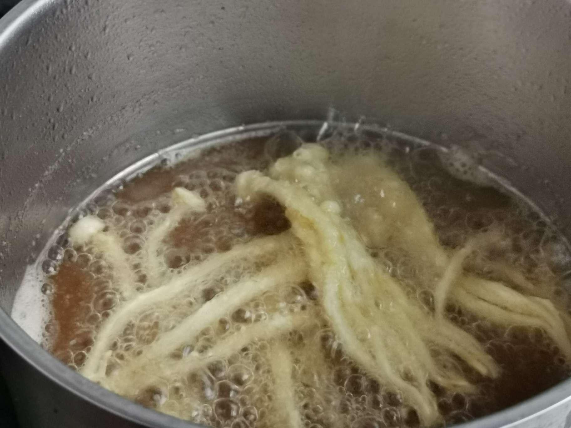 干炸金針菇的做法-其它口味炸菜譜