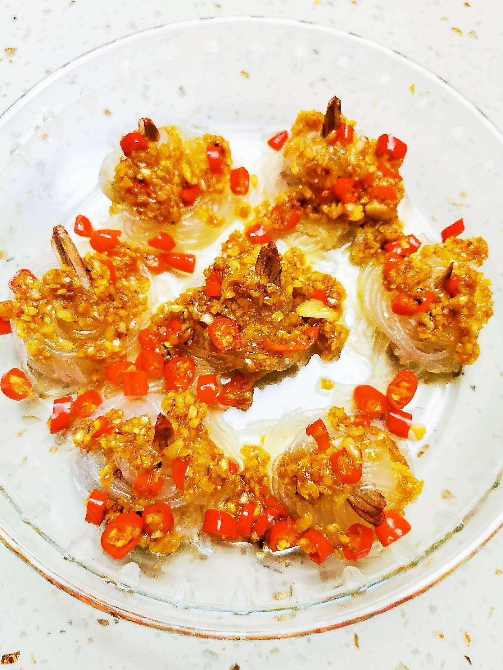 蒜蓉粉絲蒸蝦的做法-香辣味蒸菜譜