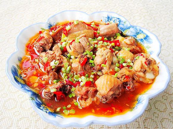 剁椒雞塊的做法-香辣味蒸菜譜