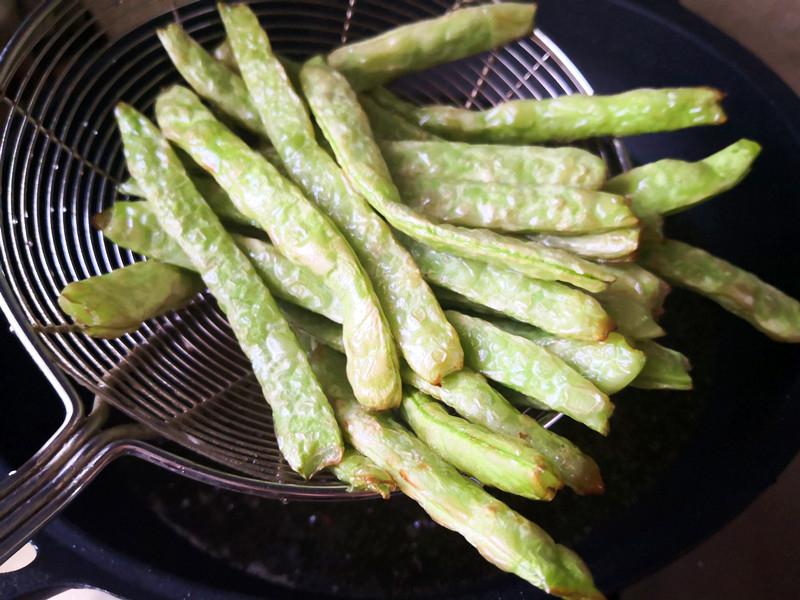 油燜豆角的做法-家常味燜菜譜